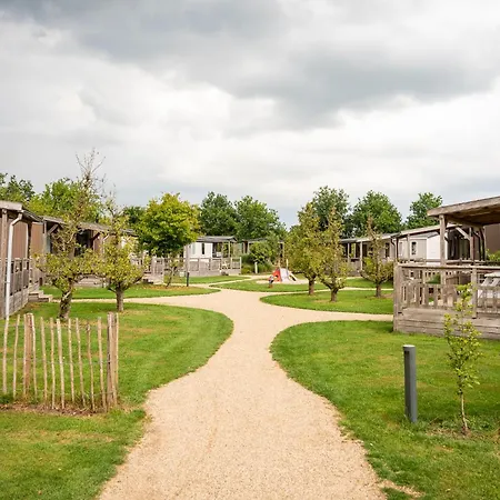 Camping De Vinkenkamp Lieren