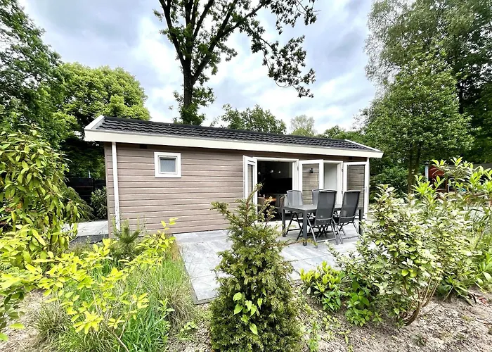 Camping De Vinkenkamp Lieren